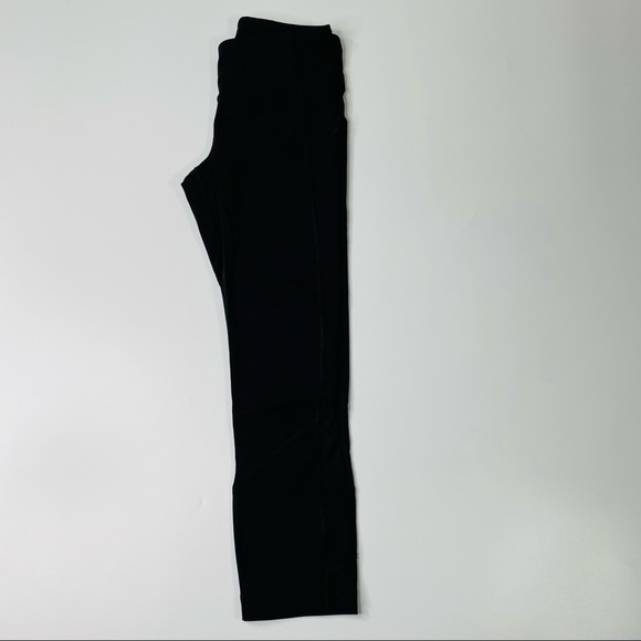 Lululemon Black Crop Athletic Pants - Picture 7 of 13